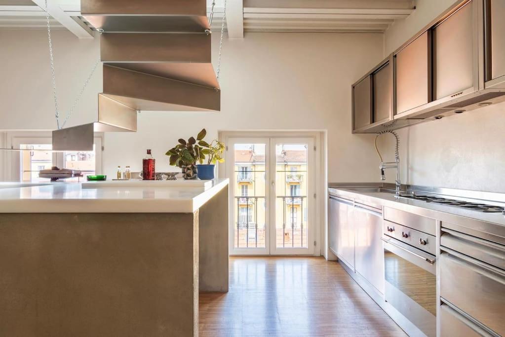 Luxury Apartment, Open Space, Milano Centro Buitenkant foto
